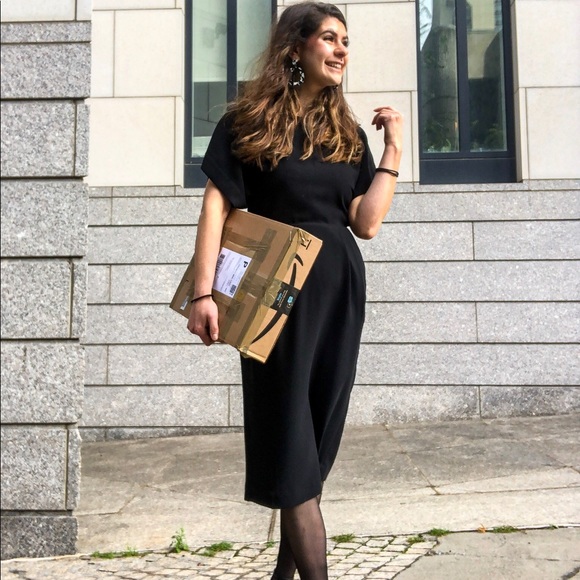 Meet your Posher, Kat - Picture 3 of 4